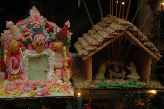 Glasgow_Gingerbread_houses_Thanksgiving_2012_HWDVA_SG (1)